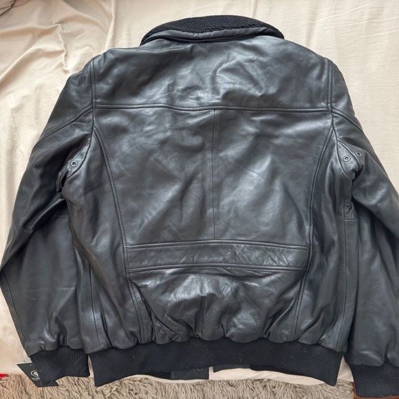 Black Leather Aviator Jacket (Men’s L) – Shearling Collar, Map-Print Lining - Picture 3 of 3